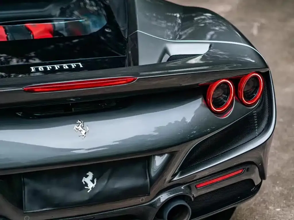 Ferrari F8 — фото 6