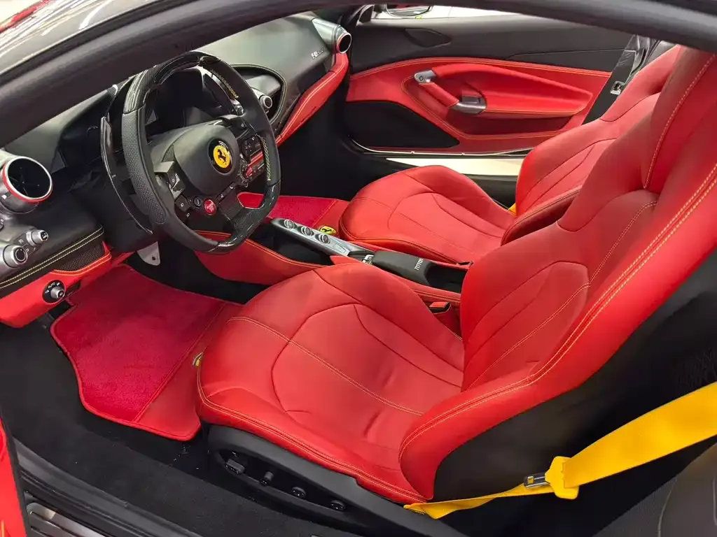 Ferrari F8 — фото 9