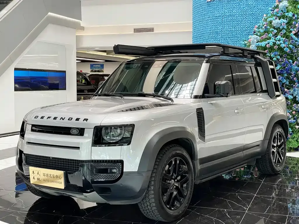Land Rover Defender — фото 1