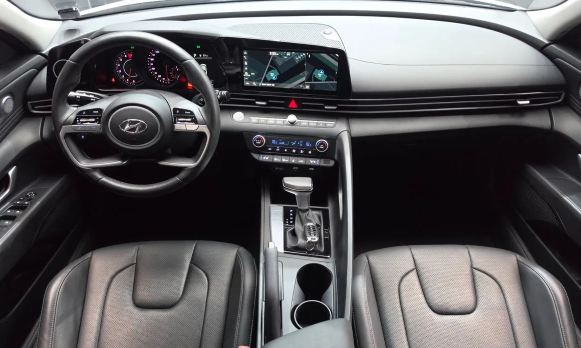 Hyundai AVANTE — фото 9