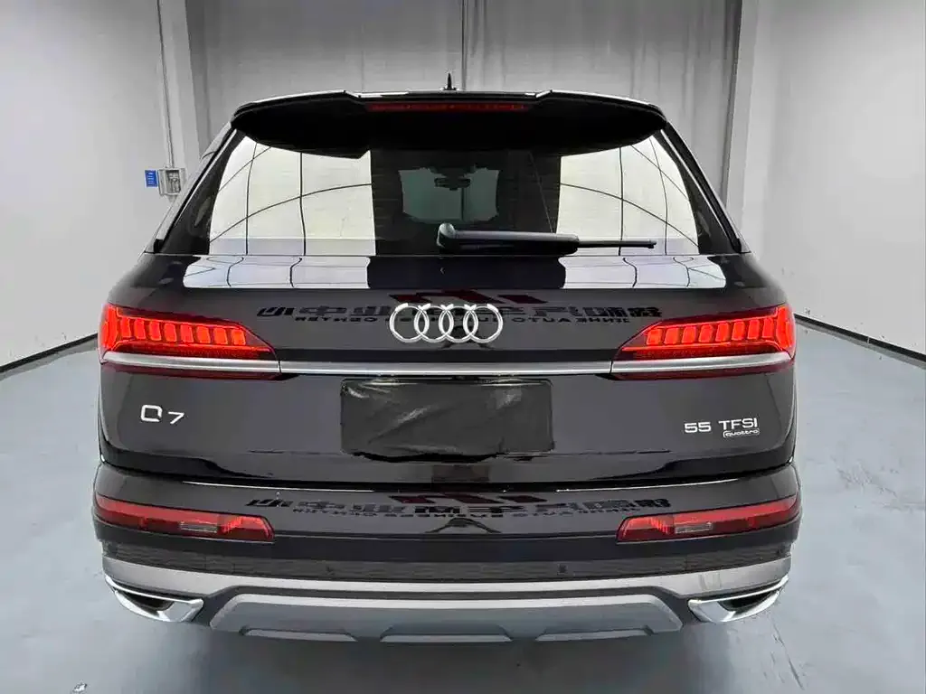 Audi Q7 — фото 3