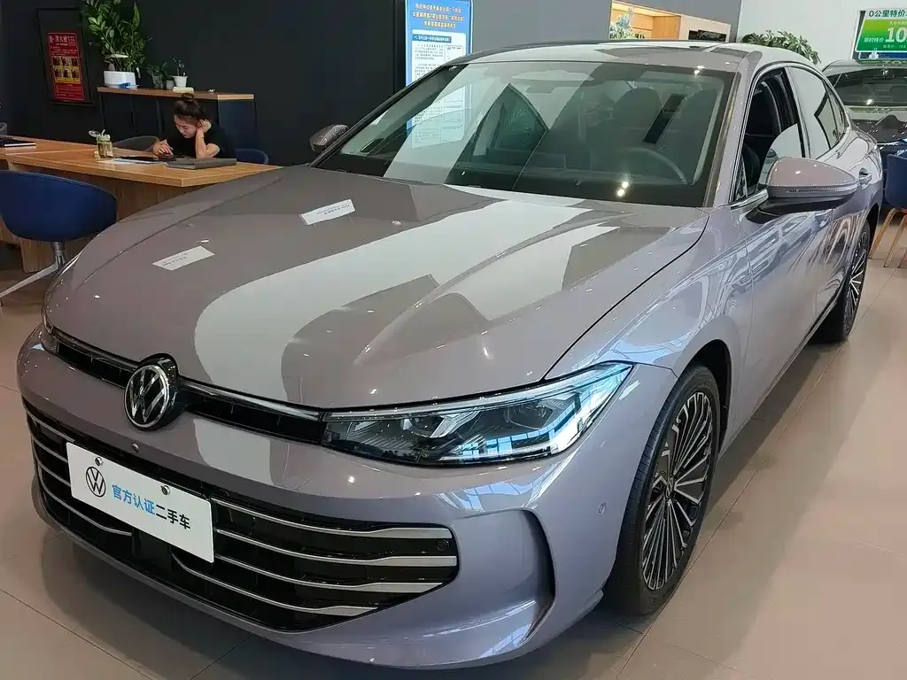 Volkswagen Passat — фото 1