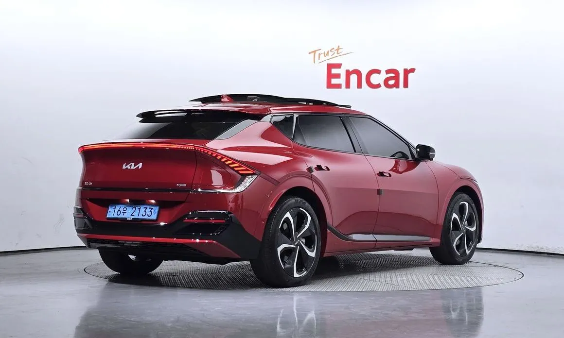 Kia EV6 — фото 5