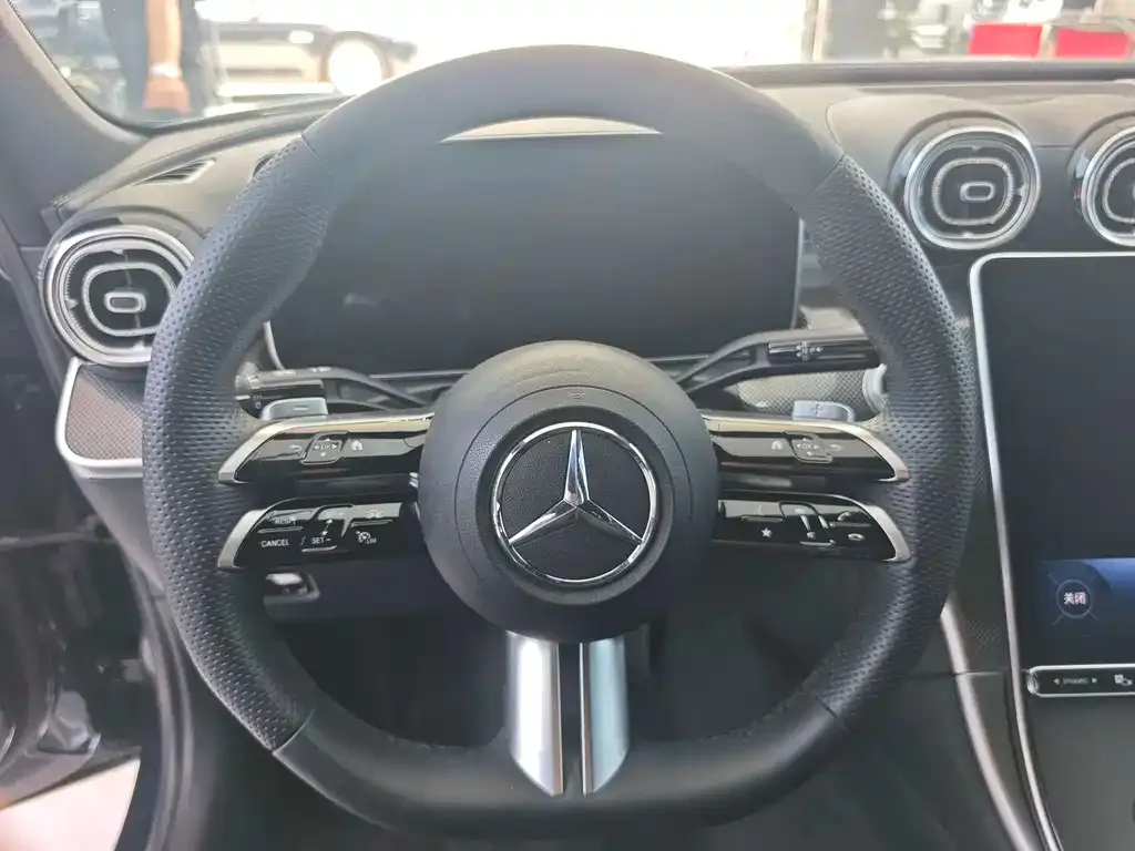 Mercedes-Benz C-Class — фото 10