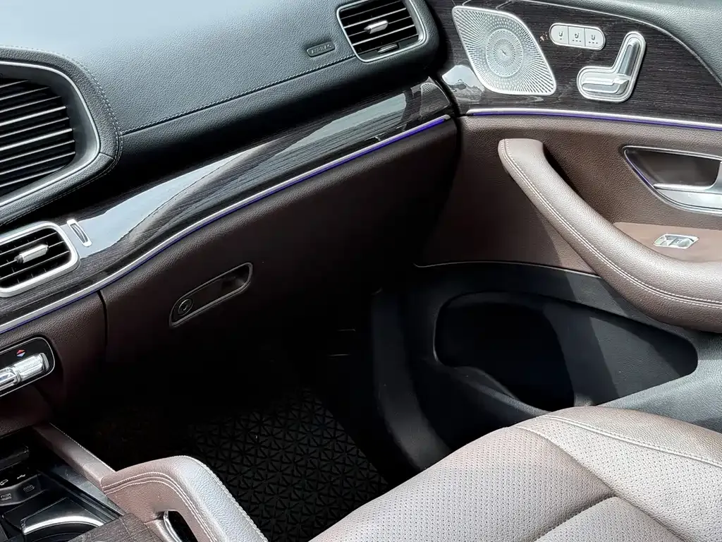 Mercedes-Benz GLE (Import) — фото 10