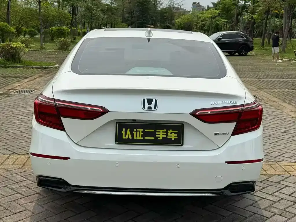 Honda Inspire — фото 8