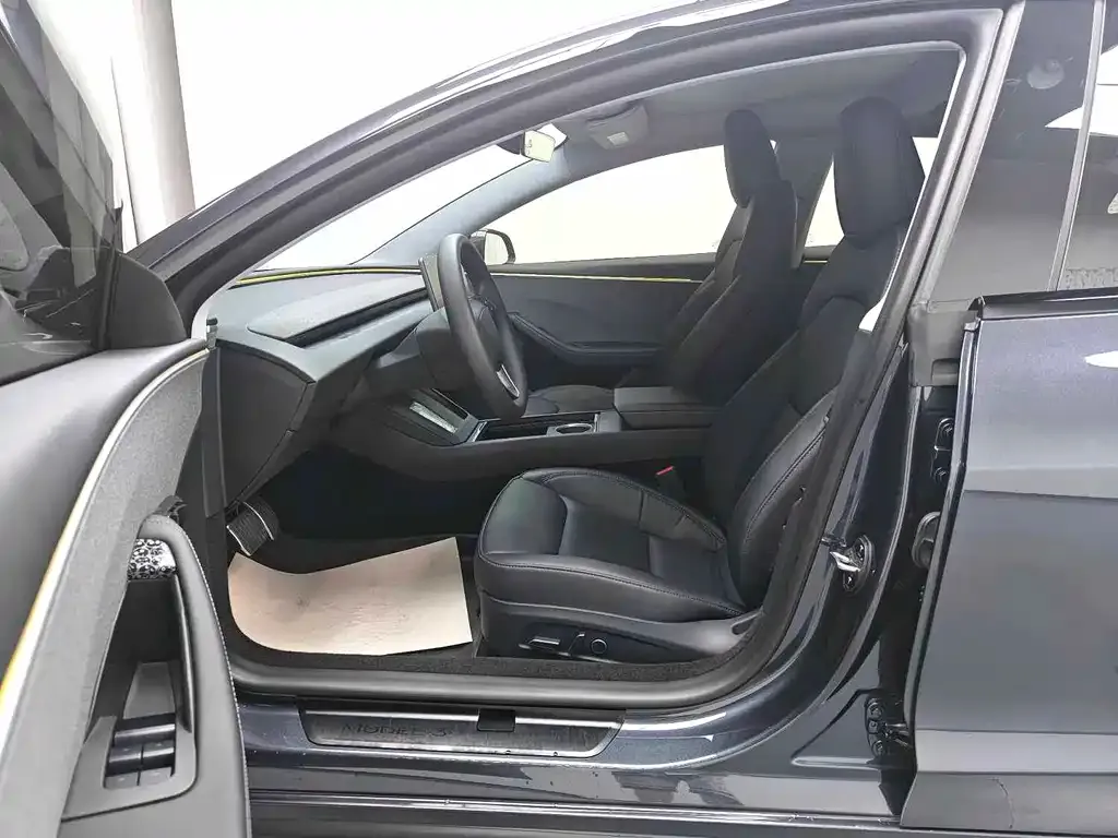 Tesla Model 3 — фото 5