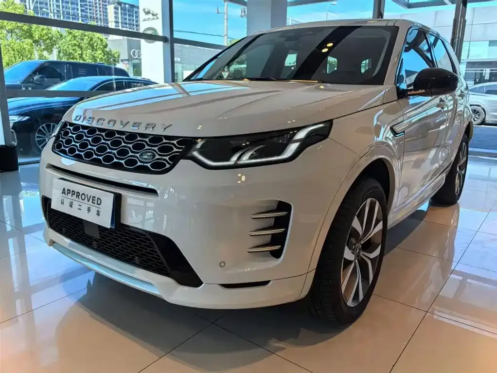 Land Rover Discovery Sport — фото 1