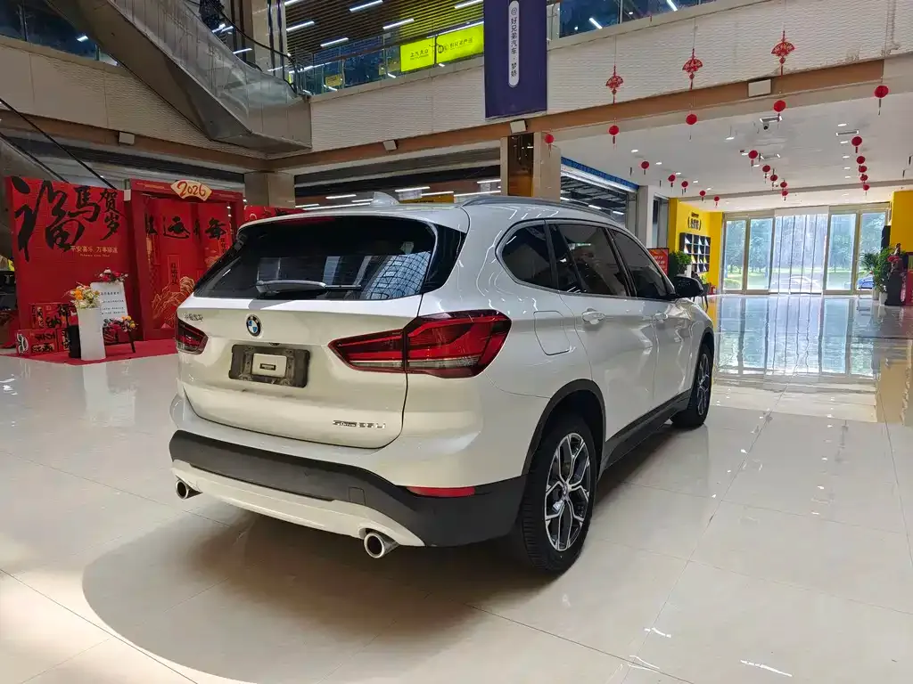 BMW X1 — фото 4