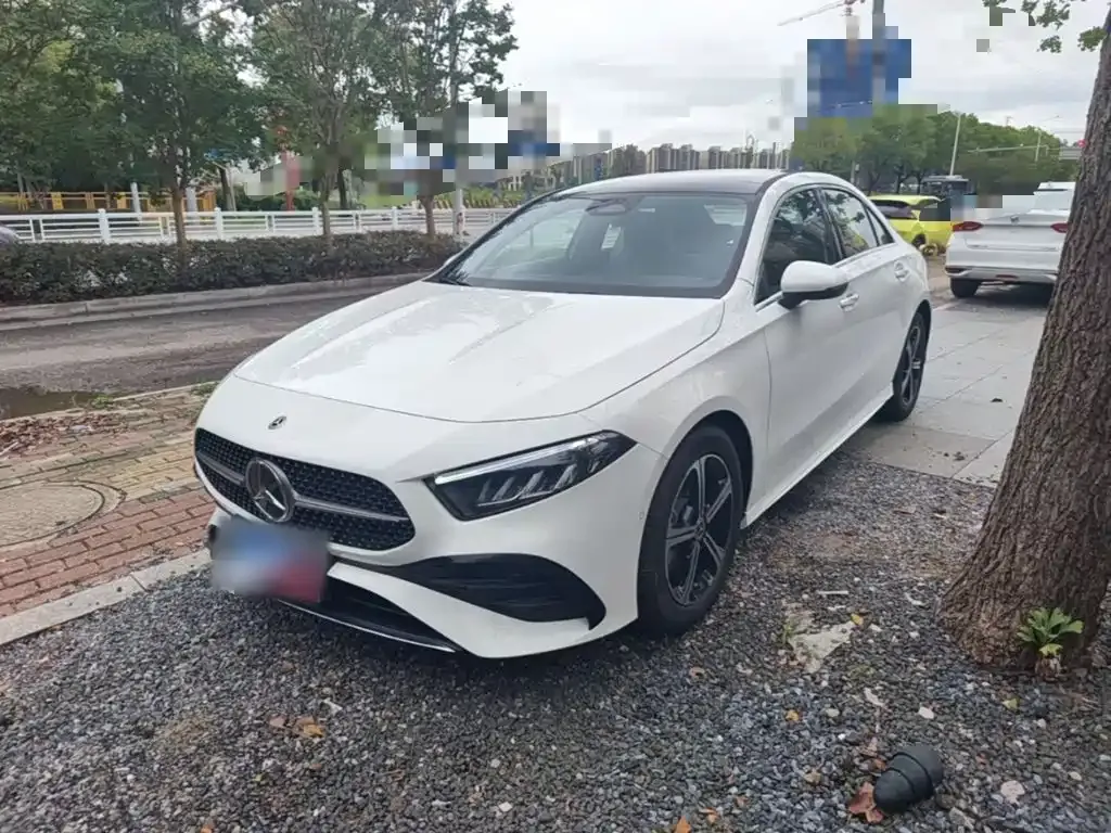Mercedes-Benz A-Class — фото 1