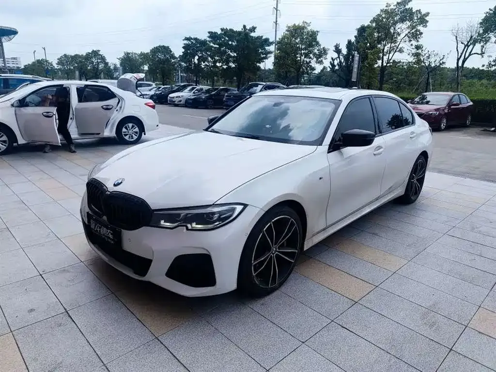 BMW 3 Series — фото 1
