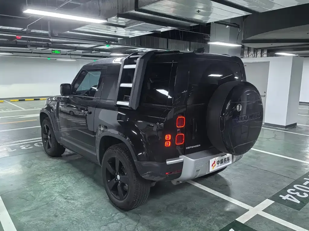 Land Rover Defender — фото 4