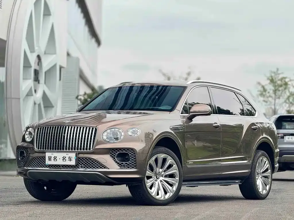Bentley Bentayga — фото 1