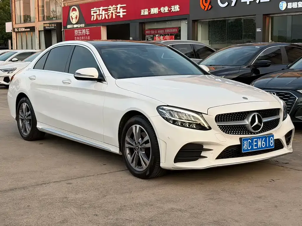 Mercedes-Benz C-Class — фото 10