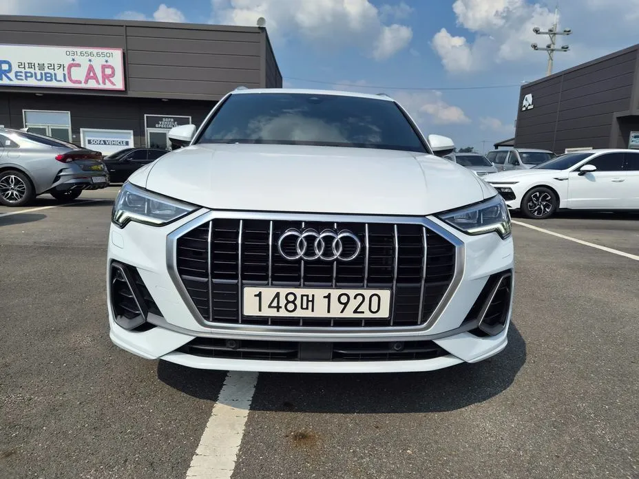 Audi Q3 — фото 1
