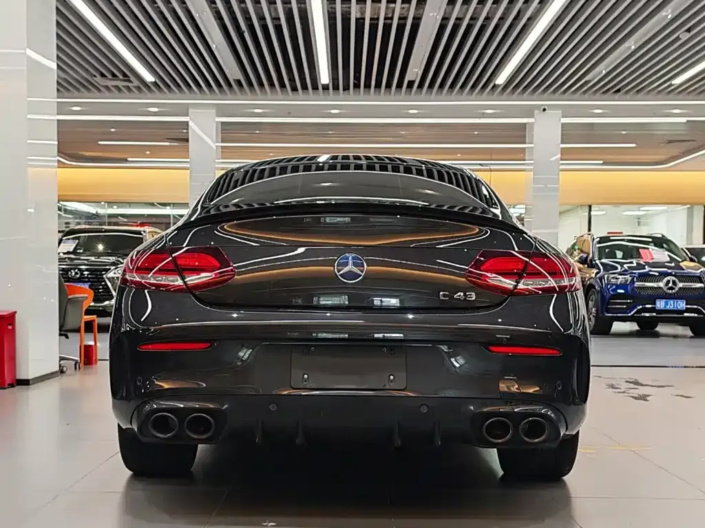 Mercedes-Benz C-Class AMG — фото 9