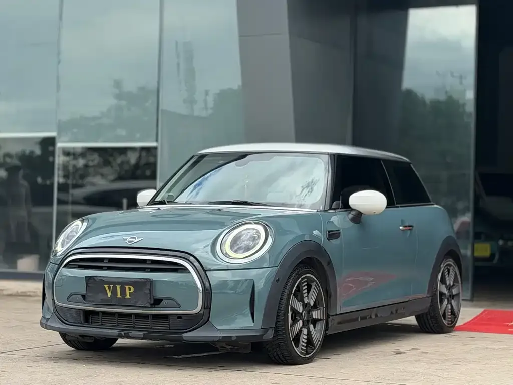 MINI Cooper (3-door) — фото 1