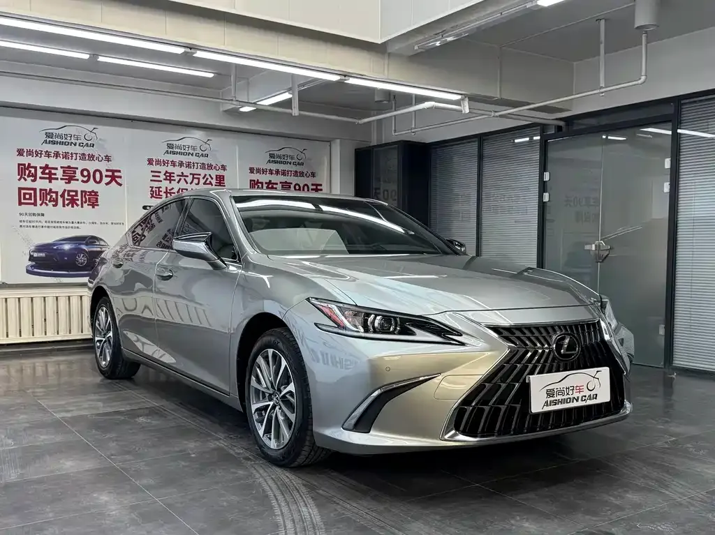 Lexus ES — фото 2