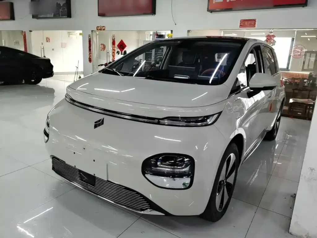 Baojun Yunduo — фото 1