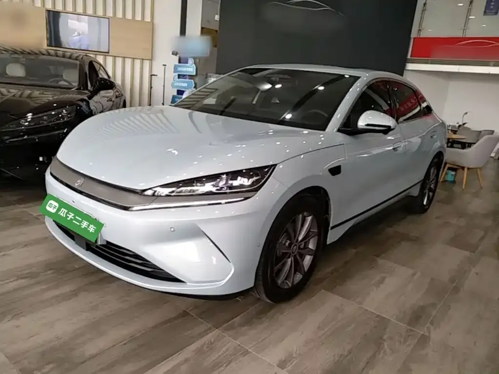 BYD Qin L — фото 1