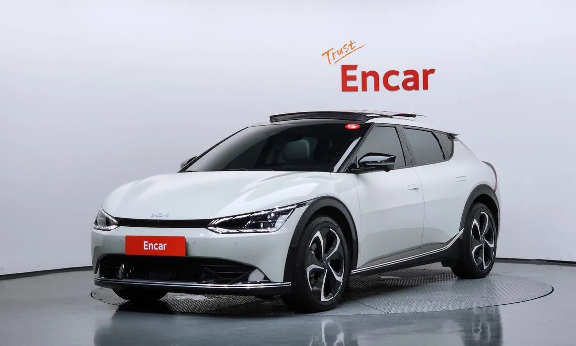 Kia EV6 — фото 1
