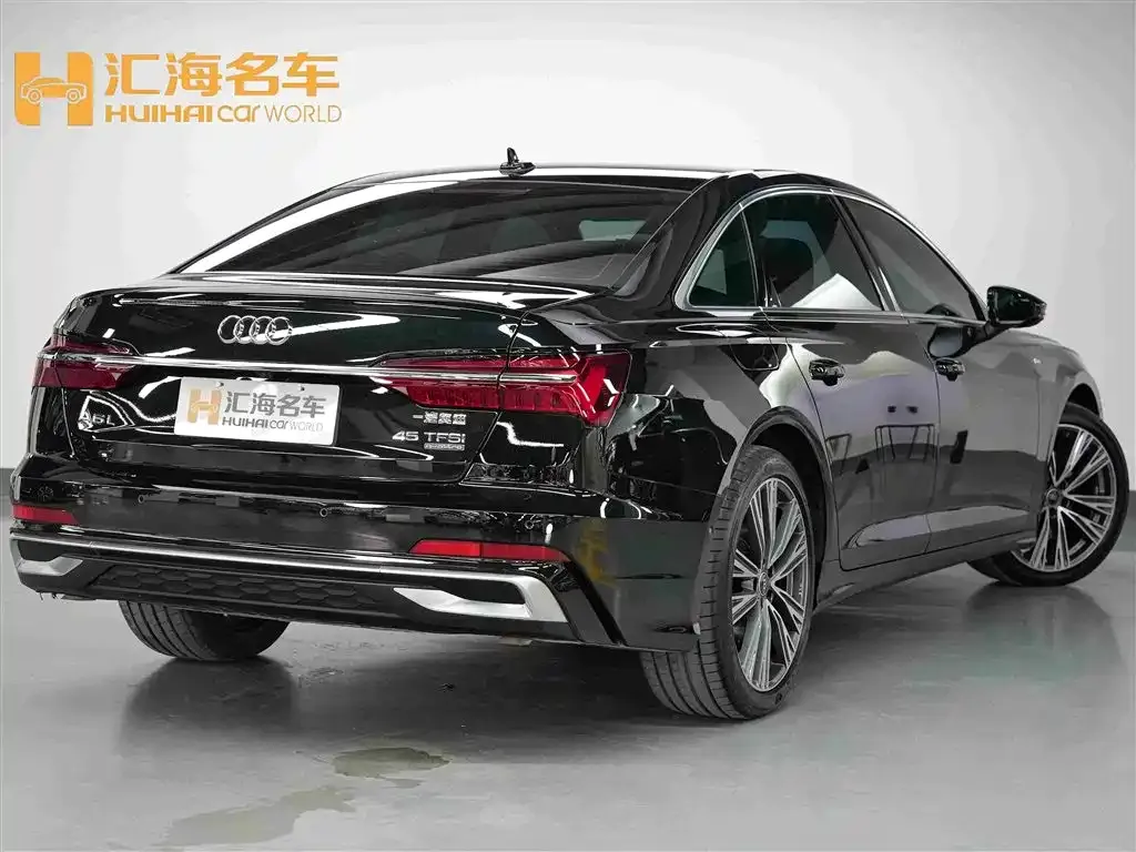 Audi A6L — фото 8