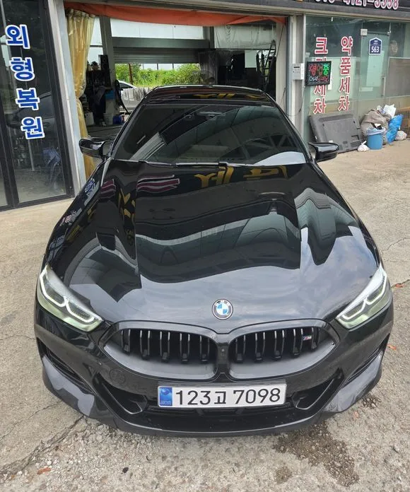 BMW 8-Series — фото 1