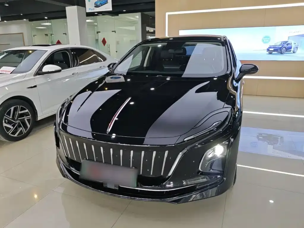 Hongqi E-QM5 — фото 1