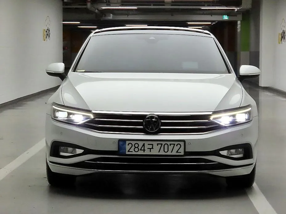 Volkswagen Passat — фото 1