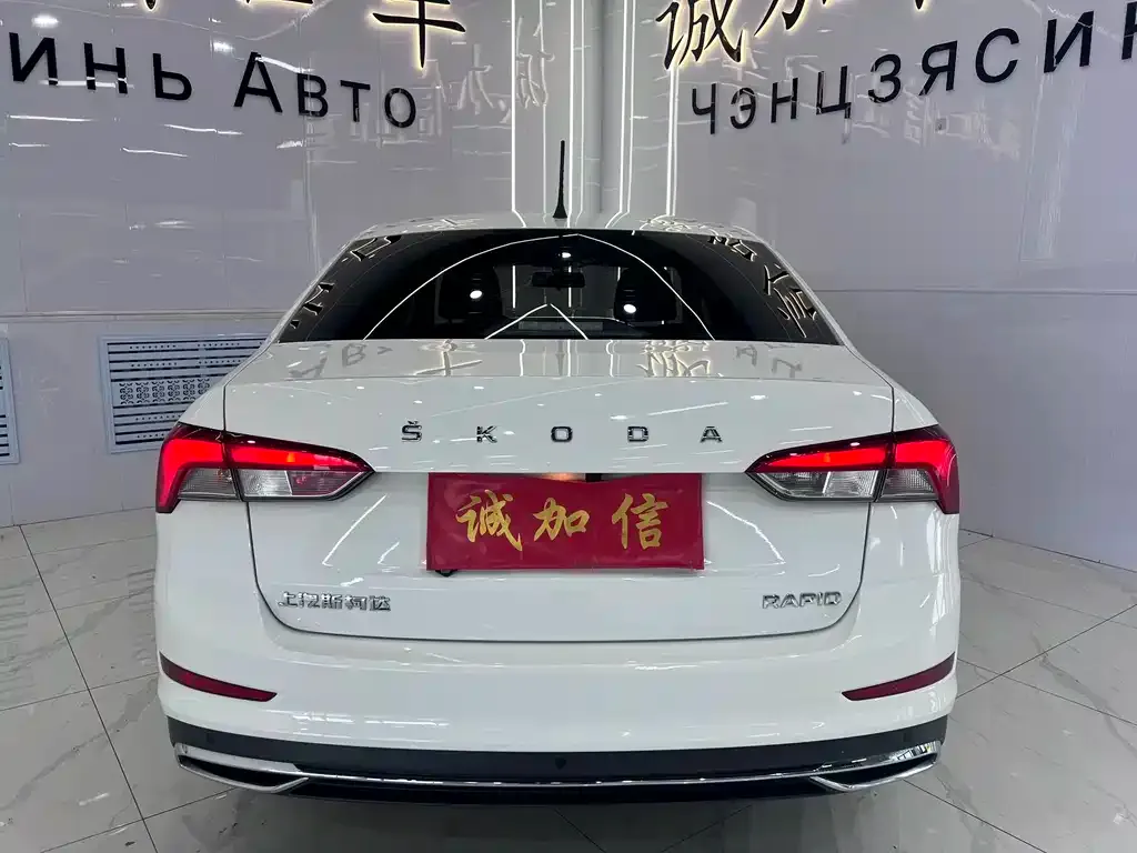 Skoda Rapid — фото 5