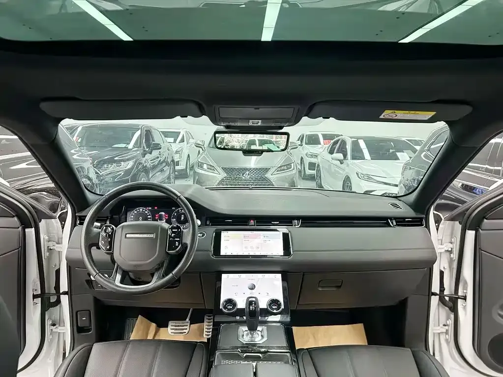 Land Rover Evoque — фото 9