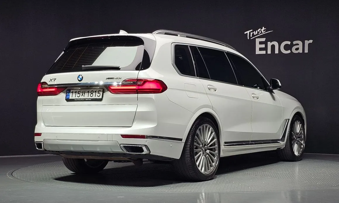 BMW X7 — фото 6