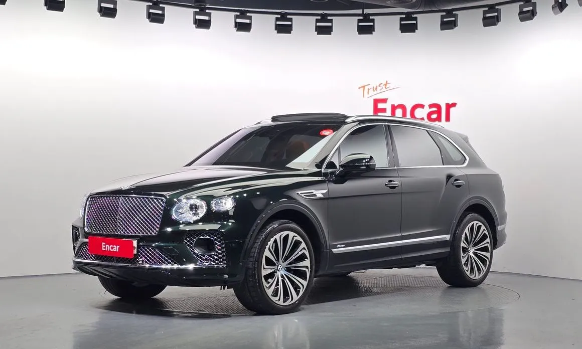 Bentley Bentayga — фото 1