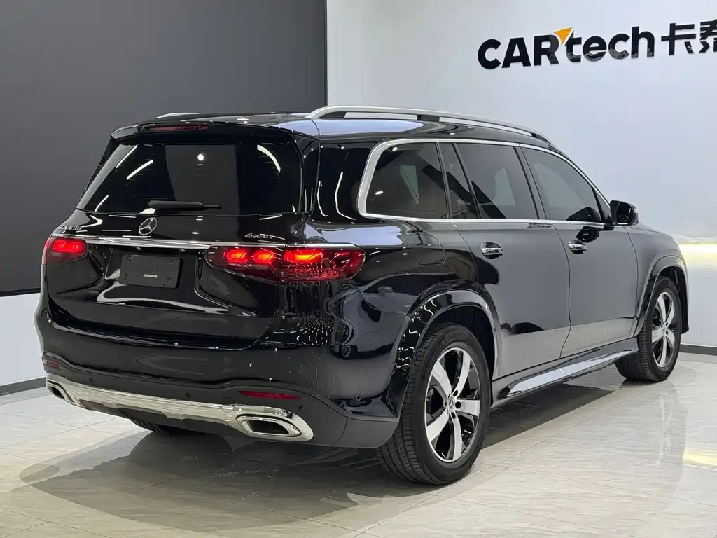 Mercedes-Benz GLS — фото 6