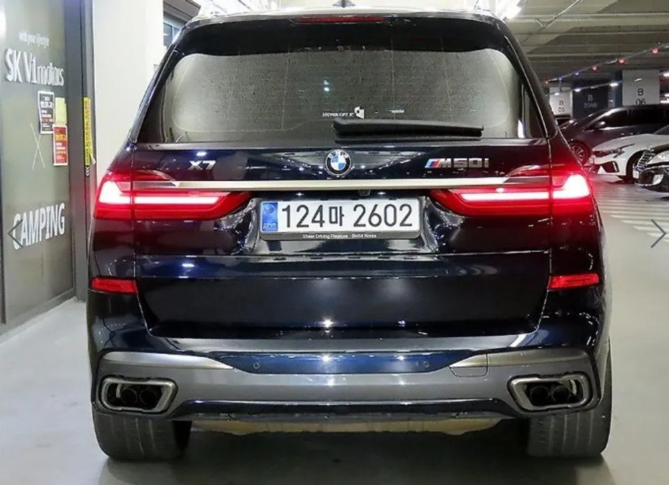 BMW X7 — фото 7