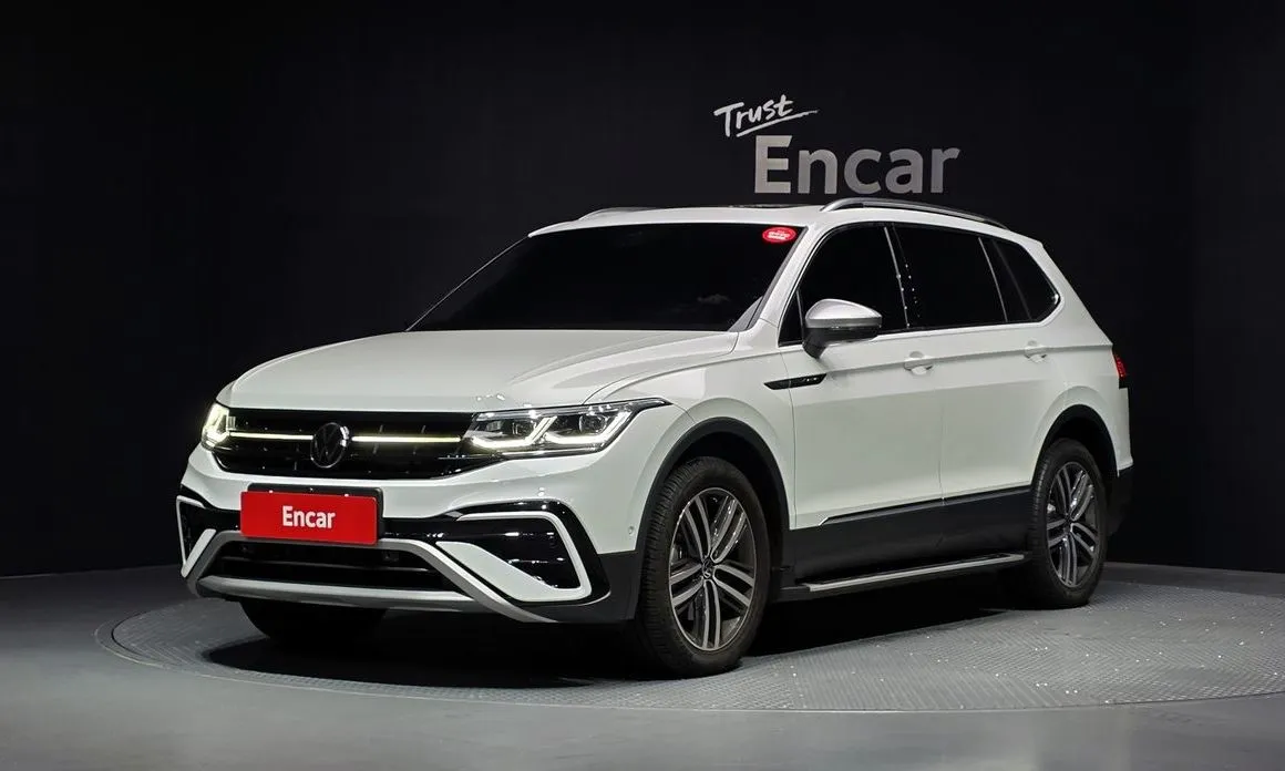 Volkswagen Tiguan — фото 1