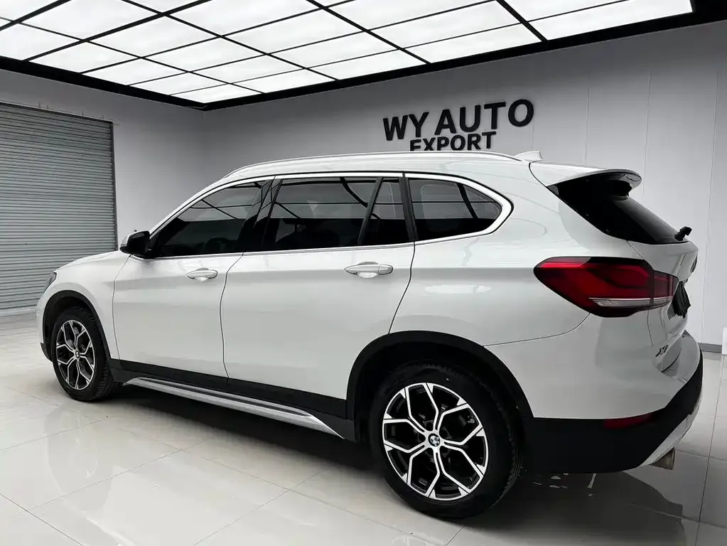 BMW X1 — фото 7