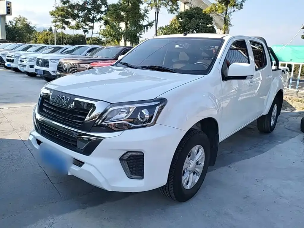 Isuzu RE-MAX — фото 1