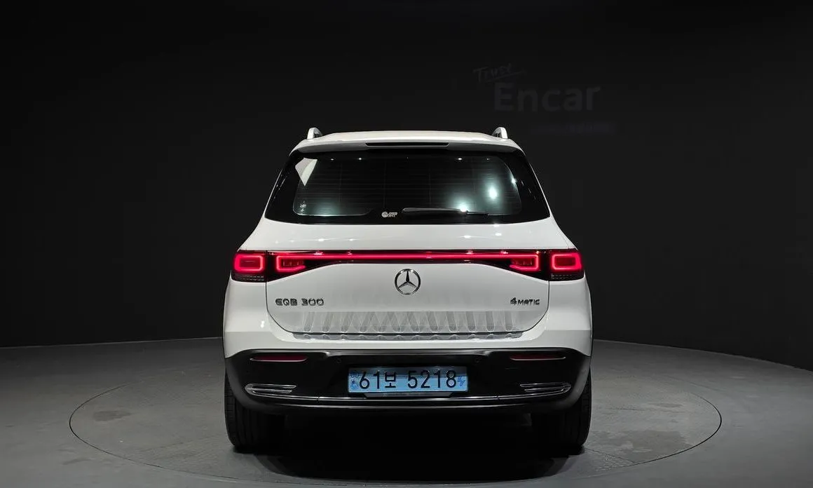 Mercedes-Benz EQB — фото 2