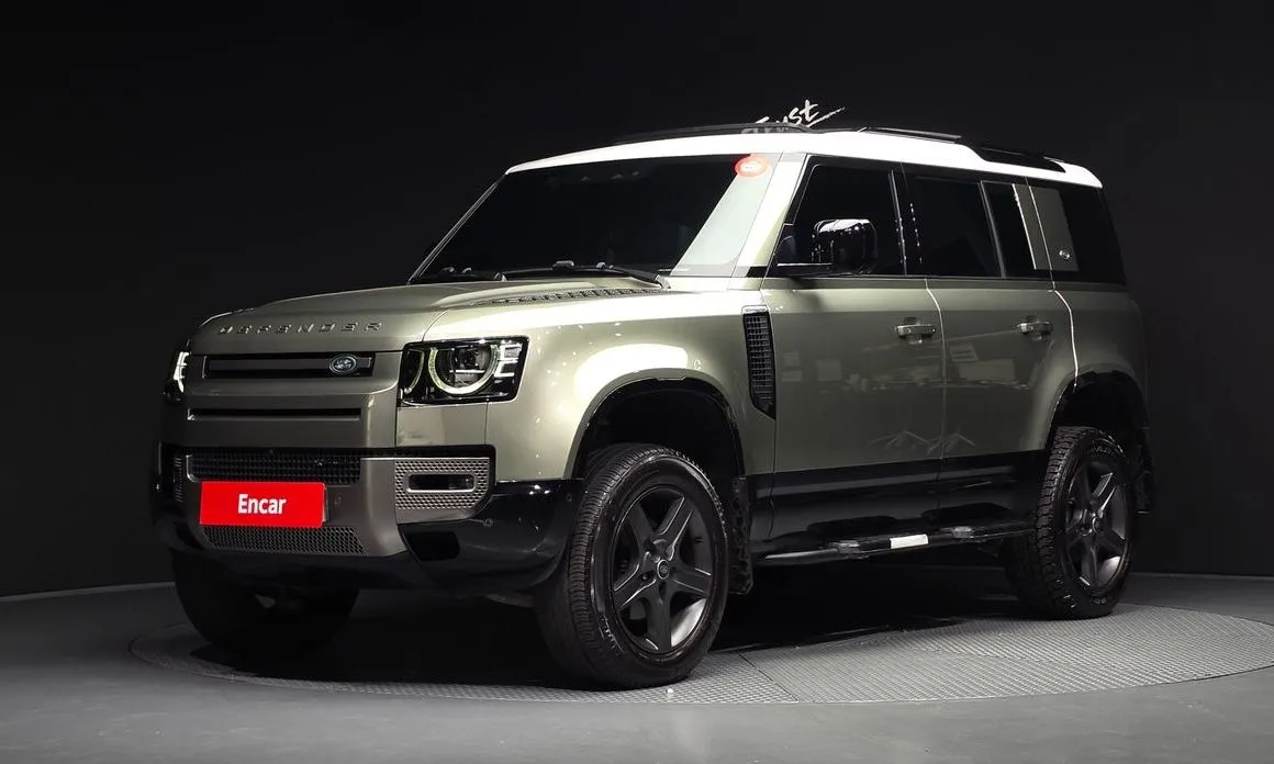 Land Rover Defender — фото 1