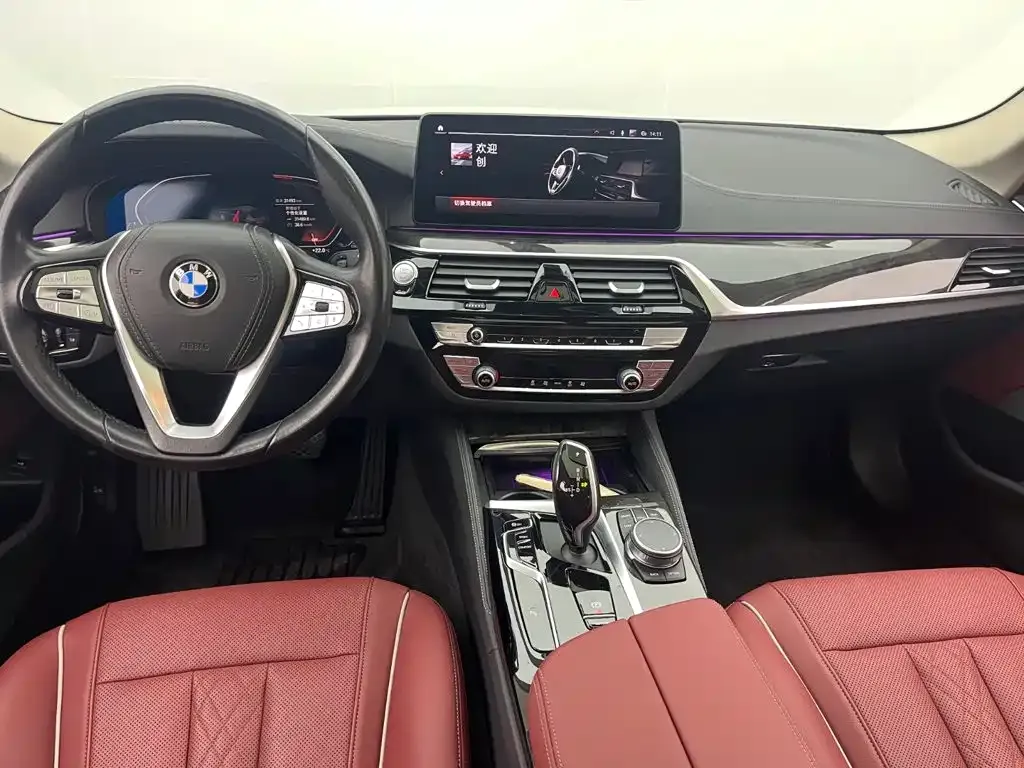BMW 5 Series — фото 5