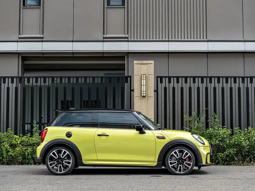 MINI JCW (John Cooper Works) — фото 4