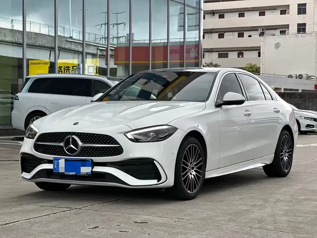 Mercedes-Benz C-Class — фото 1