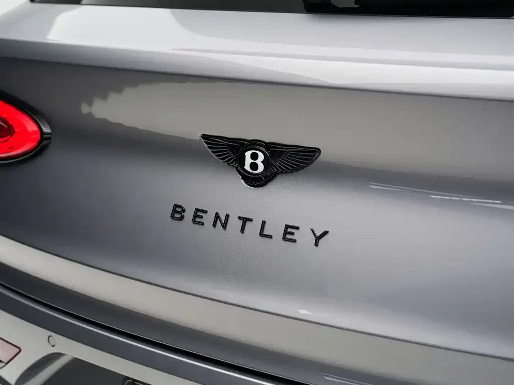 Bentley Bentayga — фото 10