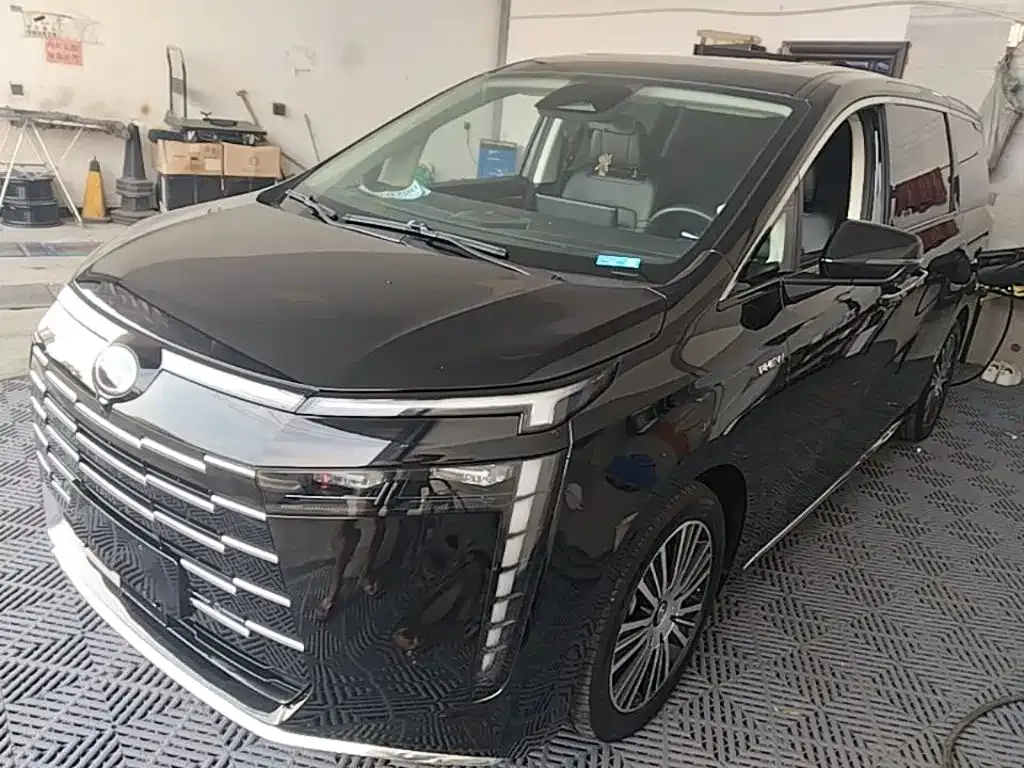 GAC Motor 传祺E8 PHEV — фото 1