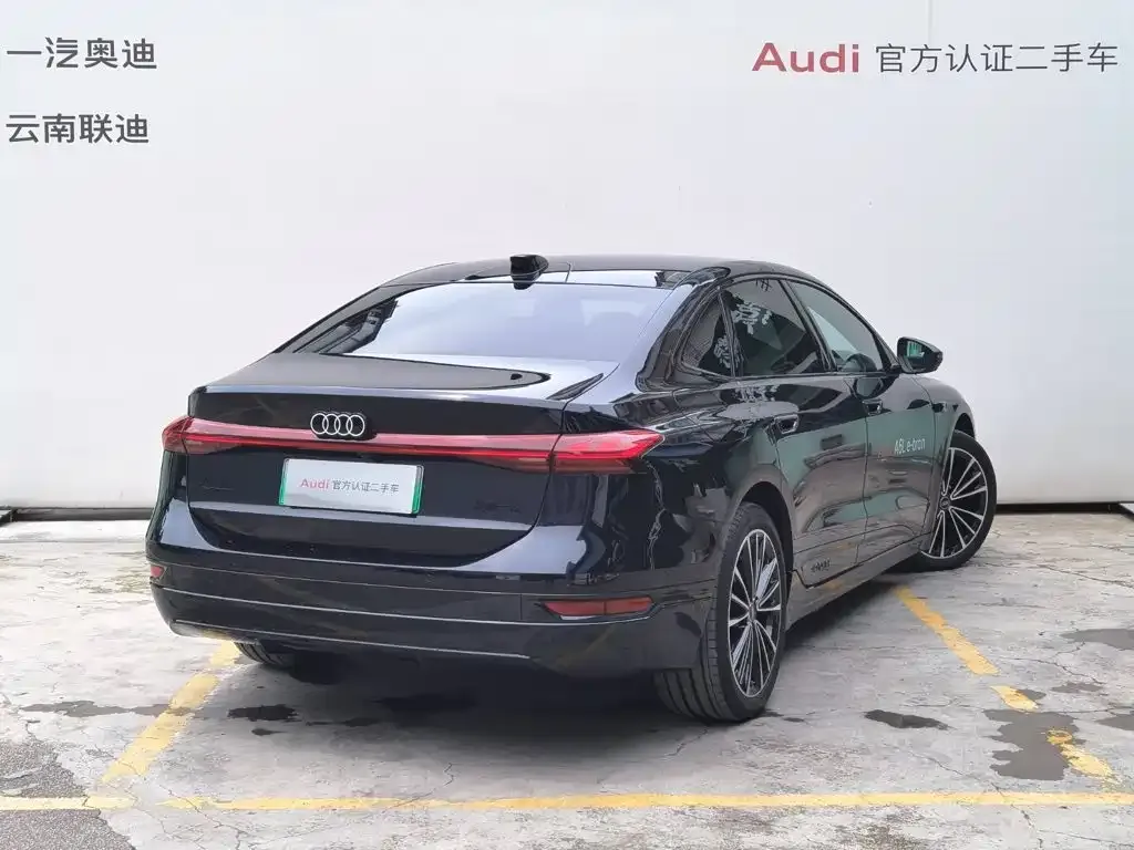 Audi A6L e-tron — фото 4