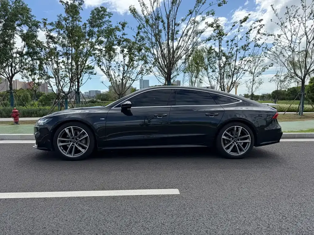Audi A7 — фото 10