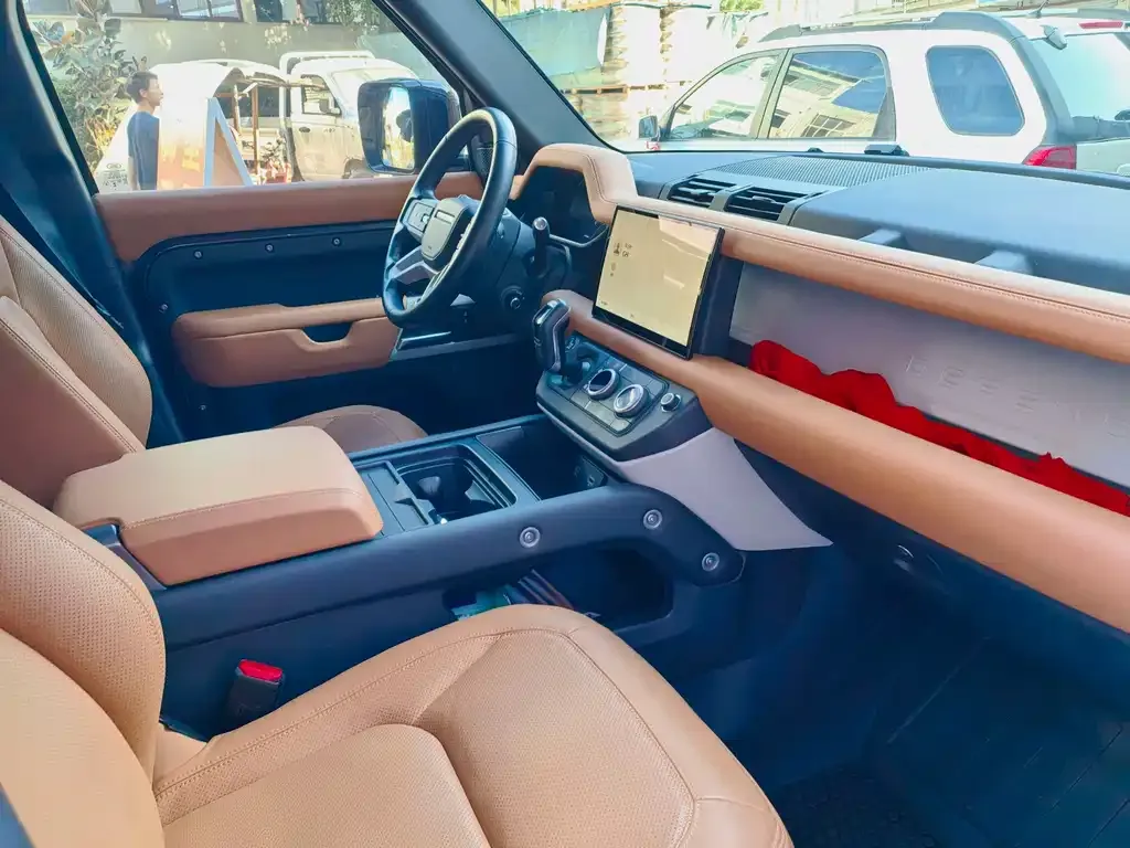 Land Rover Defender — фото 2