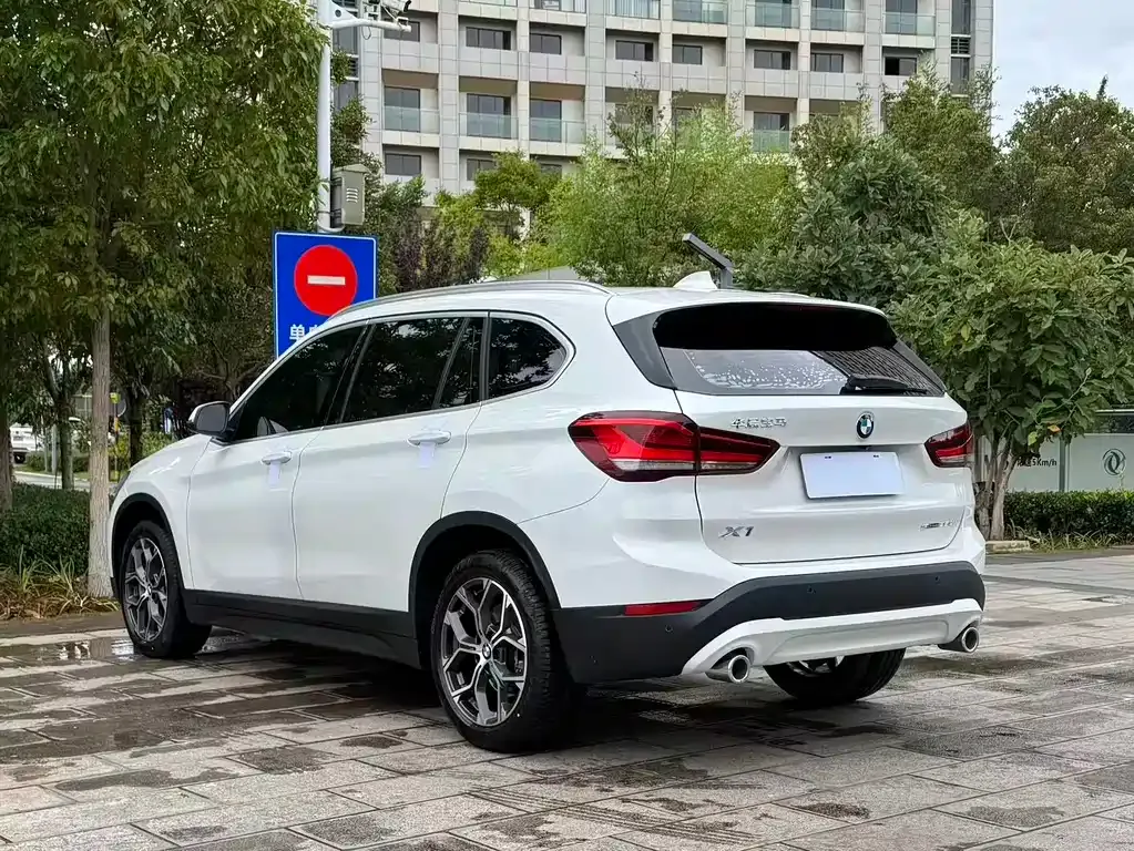 BMW X1 — фото 6