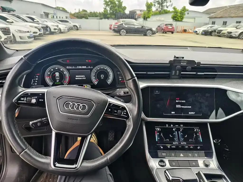Audi A6L — фото 7
